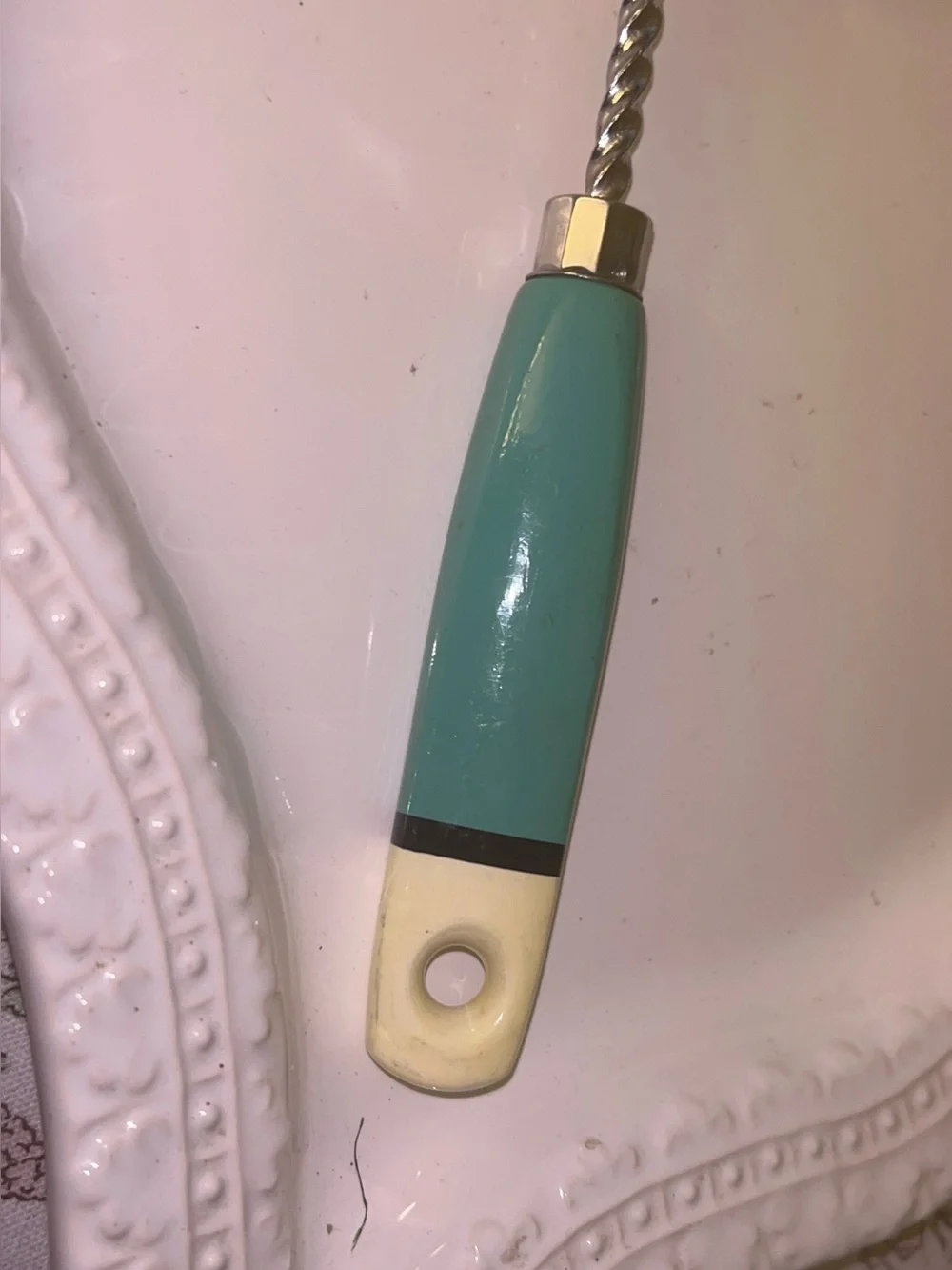 ECKO Vintage MCM Teal and Cream Wooden Handle Spring Loaded Push Egg Beater